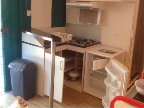TENTE 5 personnes - Pagan - Arrivée dimanche - avec sanitaire - Animaux Interdits