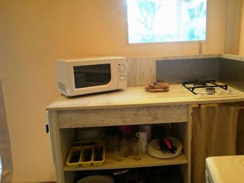 TENTE TOILE ET BOIS 5 personnes - Sahari - Arrivée samedi sans sanitaire TENTE TOILE ET BOIS 5 personnes - Sahari - Arrivée samedi sans sanitaire