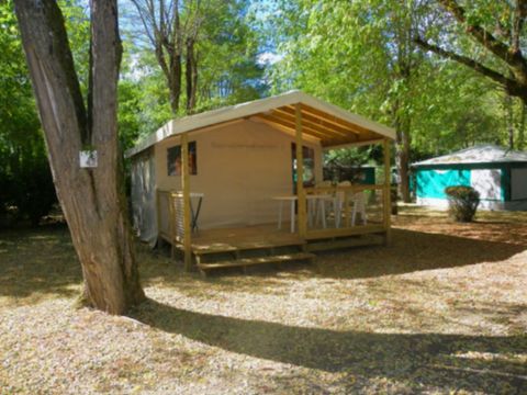 TENTE TOILE ET BOIS 5 personnes - Sahari - Arrivée samedi sans sanitaire TENTE TOILE ET BOIS 5 personnes - Sahari - Arrivée samedi sans sanitaire
