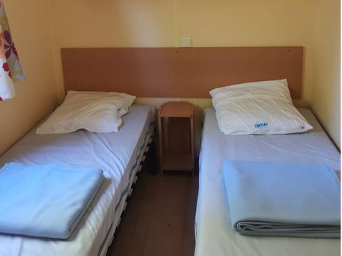 MOBILHOME 4 personnes - Essentiel