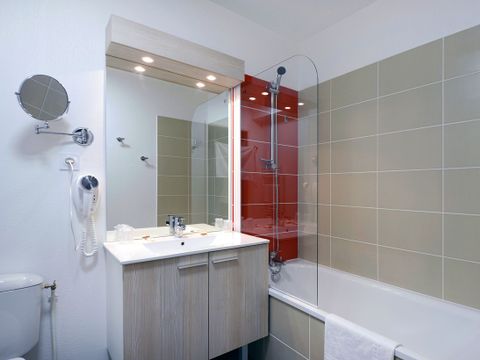 APPARTEMENT 6 personnes - 2 pièces cabine 6 pers. PMR