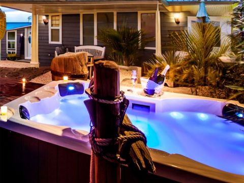 Mobilhome 6 personnes - Privilège P3 - 3 chambres - 2 salles de bain - JACUZZI - GARDEN