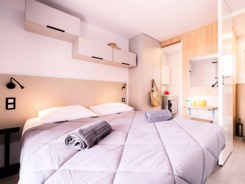 MOBILHOME 5 personnes - Pack Privilège Zone Premium Garden 3 Pièces 4/5 Personnes Climatisé + TV