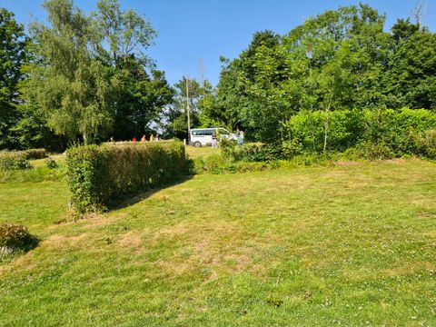 Emplacement - Emplacement : 1 véhicule + électricité inclus 2 personnes
