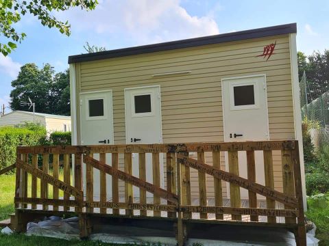 Emplacement - Emplacement : 1 véhicule sans électricité inclus 2 personnes