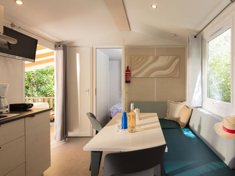 MOBILHOME 4 personnes - Mobil-home Relax TV - 2 chambres - 4 personnes MOBILHOME 4 personnes - Mobil-home Relax TV - 2 chambres - 4 personnes