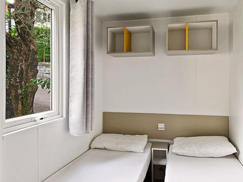 MOBILHOME 4 personnes - Comfort | 2 Ch. | 4 Pers. | Terrasse surélevée | Clim