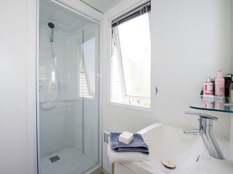 MOBILHOME 4 personnes - Comfort XL | 2 Ch. | 4 Pers. | Terrasse surélevée
