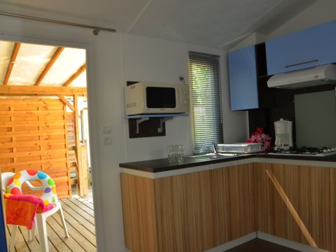 MOBILHOME 6 personnes - Mobil Home 2 ch 4/6 pers Terrasse semi-couverte sans Clim