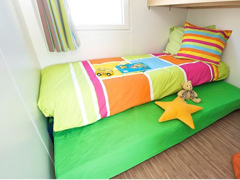 BUNGALOW TOILÉ 5 personnes - Tithome 21m² - Standard - 2ch - Sans sanitaire - Terrasse toilée