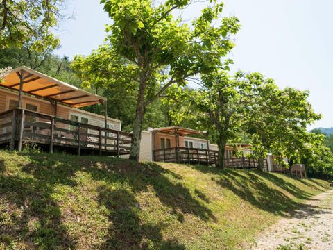 Mobilhome 6 personnes - Standard 32m² - 3 chambres - Terrasse couverte - TV - Climatisation