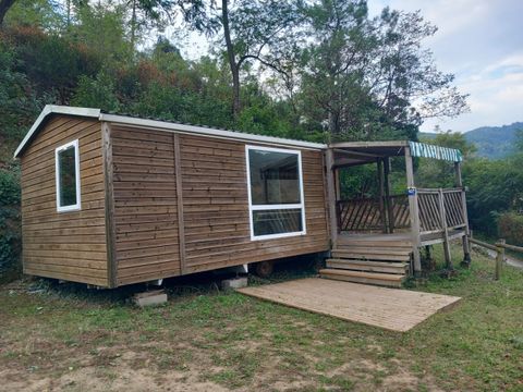 Mobilhome 4 personnes - 30m² - Standard - 2 chambres - Terrasse semi-couverte - TV - Clim