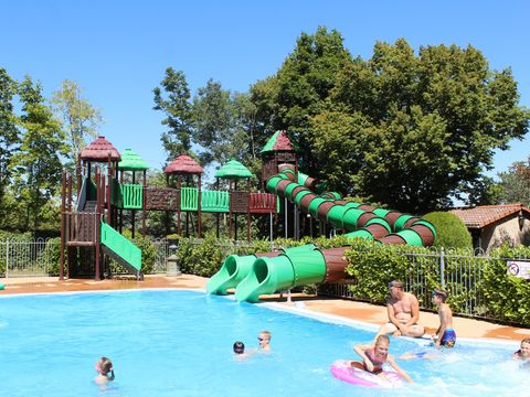 Camping Château la Grange Fort  - Camping Puy-de-Dôme - Image N°2