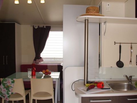 MOBILHOME 4 personnes - ONTARIO CLASSIC Climatisé 4 personnes