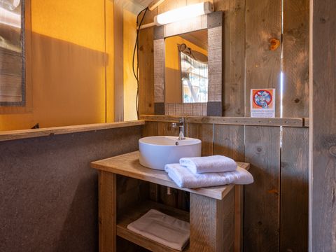 Tente en toile et en bois 6 personnes - Tente safari Grimaud