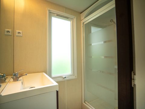 MOBILHOME 5 personnes -  Mobilhome 2 chambres à la semaine - arrivée à partir de 16H 2/5 pers