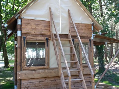 Tente en toile et en bois 2 personnes - BIVOUAC (Sans sanitaires) Animaux non admis