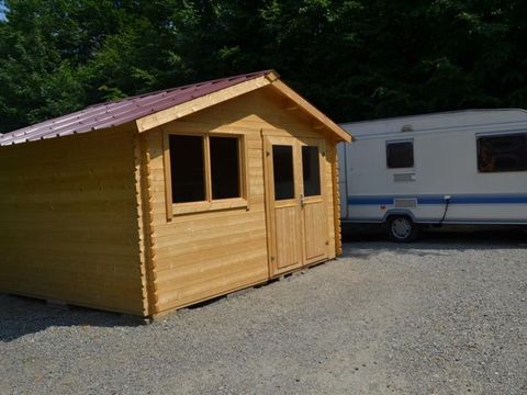 CARAVANE 5 personnes - + Chalet bois ECO