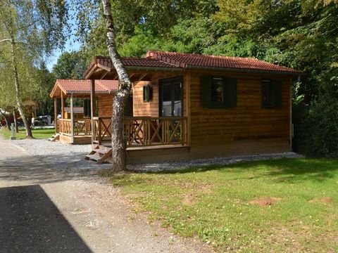 CHALET 4 personnes - Chalet CONFORT Nelia 23 m² (1 chambre) + terrasse couverte de 8 m² + clim reversible(045) + TV 2/4 pers