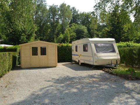 CARAVANE 2 personnes - Caravane + chalet en bois ECO