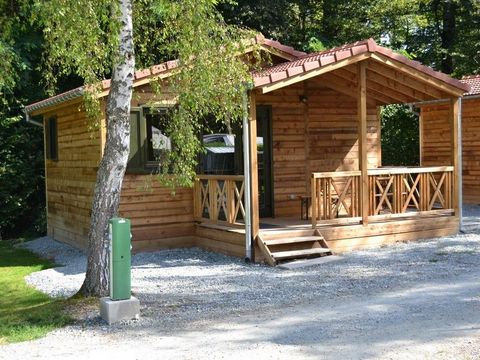 CHALET 6 personnes - Chalet Savania PREMIUM46 34 m² (2 chambres) + terrasse couverte de 13 m² + TV + clim réversible 4/6 pers
