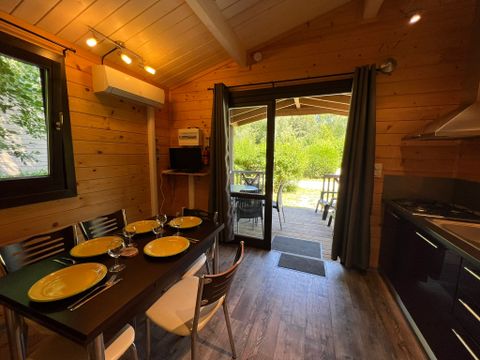 CHALET 5 personnes - Chalet CONFORT Monia 27 m² (2 chambres) + terrasse couverte de 10m² + clim réversible 4/5 pers