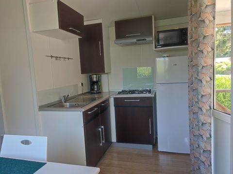 MOBILHOME 4 personnes - Mobil home Watipi ECO 26 m² (2 chambres)+terrasse couverte de 7 m² 1/4 pers