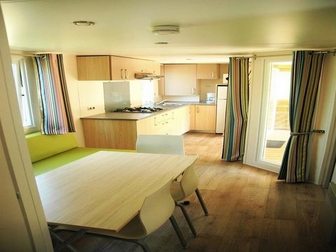 MOBILHOME 4 personnes - SOLÉO CONFORT 26M² (2 CHAMBRES) + Terrasse couverte 9m²