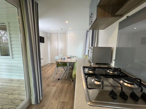 MOBILHOME 4 personnes - Mobil-home SOLÉO CONFORT 26M² (2 CHAMBRES) + Terrasse intégrée couverte 9m² 4 pers