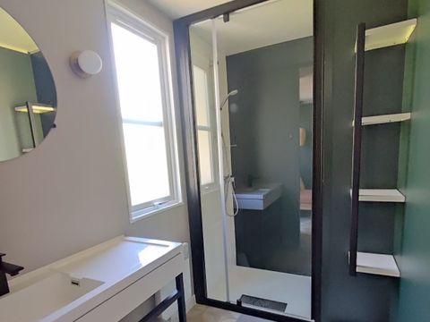 MOBILHOME 4 personnes - Cottage Ohara Côté Jardin Premium 30m² - 2 chambres + Terrasse semi couverte + Clim  - Vue forêt