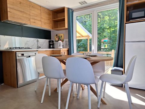 MOBILHOME 6 personnes - Cottage Ohara Côté Jardin Premium 36m² - 3 chambres + Terrasse + TV + LV + Clim + Vue sur la forêt