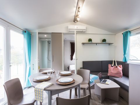 MOBILHOME 6 personnes - Mobil-home | Comfort XL | 2 Ch. | 4/6 Pers. | Terrasse surélevée | Clim.