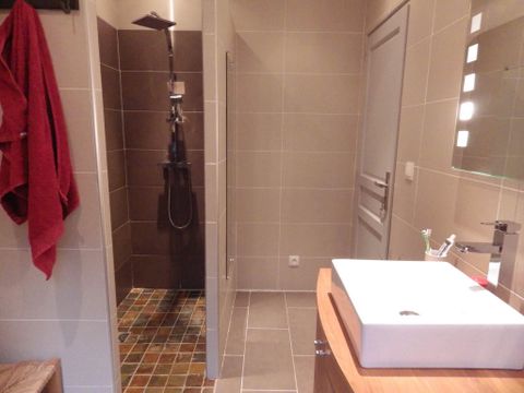 CHALET 9 personnes - 9 places 60m²