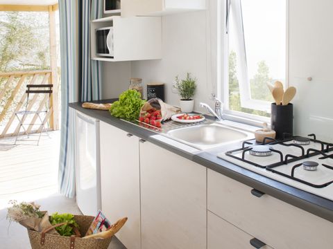 MOBILHOME 4 personnes - LODGE CONFORT (dimanche/dimanche)