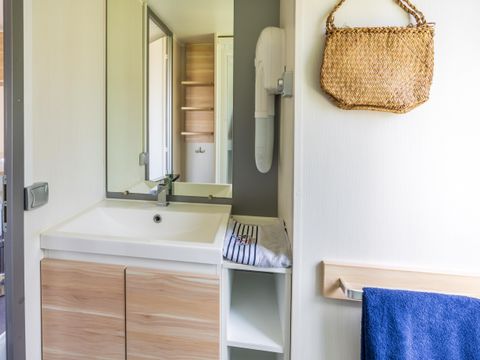 MOBILHOME 4 personnes - CONFORT + 2 CHAMBRES