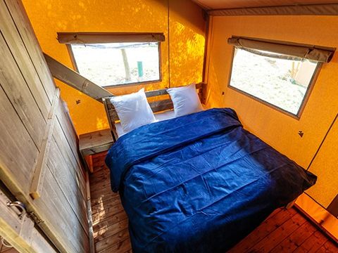 Tente en toile et en bois 6 personnes - Tente Safari Lodge | 3 Ch. | 6 Pers. | 1 SDB | Clim.