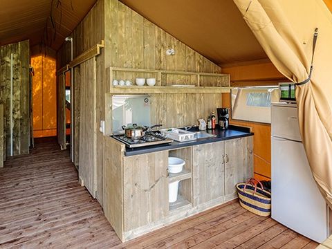 Tente en toile et en bois 6 personnes - Tente Safari Lodge | 3 Ch. | 6 Pers. | 1 SDB | Clim.