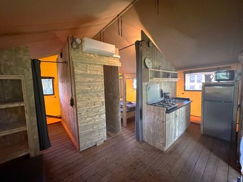 Tente en toile et en bois 5 personnes - Lodge | 2 Ch. | 5 Pers. | Clim.