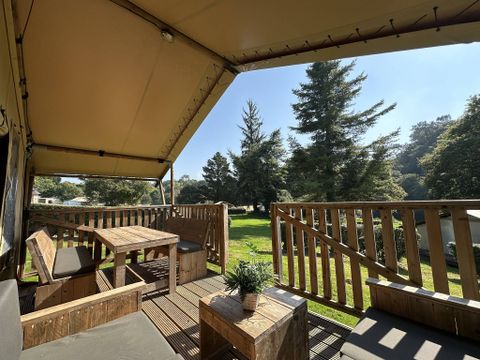 Tente en toile et en bois 6 personnes - Safari Lodge | 3 Ch. | 6 Pers. | Clim.