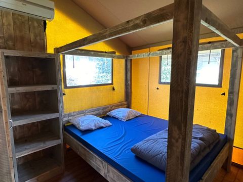 Tente en toile et en bois 6 personnes - Safari Lodge | 3 Ch. | 6 Pers. | Clim.