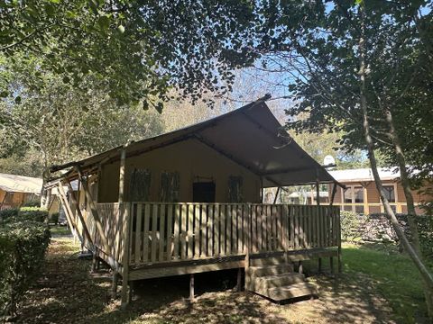 LODGE 5 personnes - Tente Lodge | 2 Ch. | 4/5 Pers. | Terrasse simple | 1 SDB | Clim.