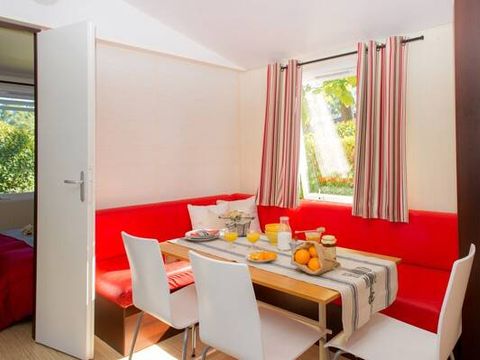 MOBILHOME 6 personnes - Mobil-home | Classic | 3 Ch. | 6 Pers. | Terrasse simple