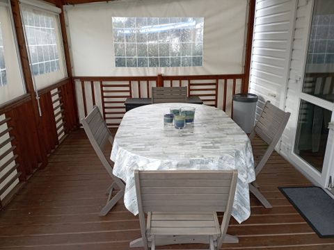 MOBILHOME 3 personnes - CLIMATISE DANS CAMPING A LA FERME