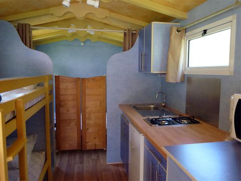 Hébergement 4 personnes - sans sanitaires 17 m²