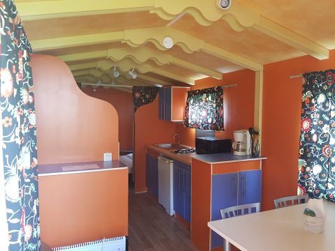 Hébergement 4 personnes - sans sanitaires 17 m²