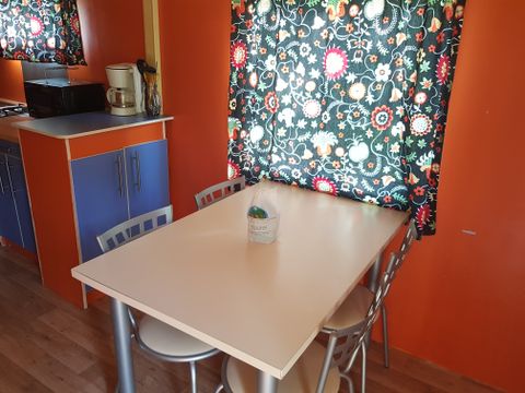Hébergement 4 personnes - sans sanitaires 17 m²