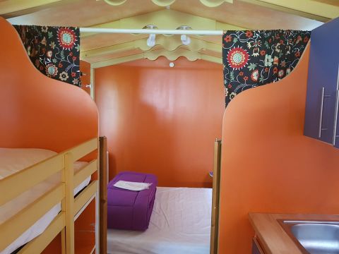 Hébergement 4 personnes - sans sanitaires 17 m²
