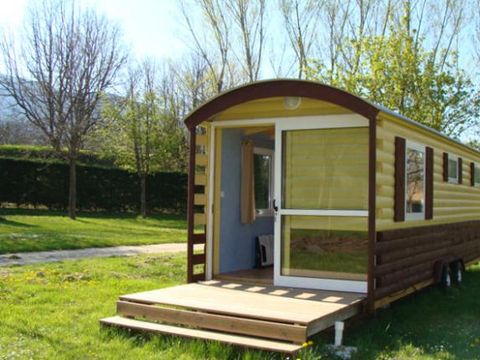 Hébergement 4 personnes - sans sanitaires 17 m²