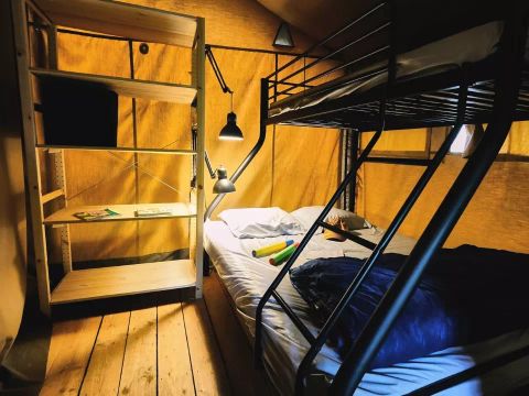Tente en toile et en bois 5 personnes - Lodge Cosy 3 Pièces 5 Personnes Sans Sanitaire