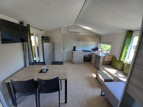 MOBILHOME 6 personnes - Gamme TRIO Premium avec Jacuzzi